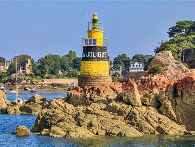 Locquirec - Paimpol, proche du Village Perrosien, camping à Perros-Guirec.