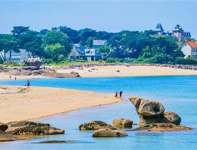 Granit Rose, proche du Village Perrosien, camping à Perros-Guirec.