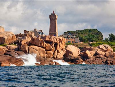 Ploumanach, proche du Village Perrosien, camping à Perros-Guirec.