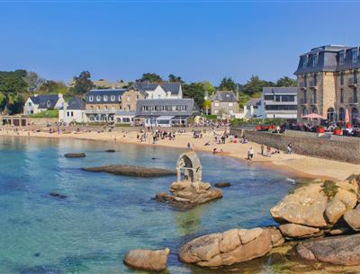 Ploumanach, proche du Village Perrosien, camping à Perros-Guirec.