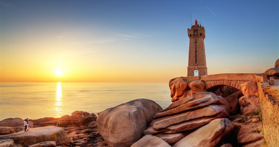 Ploumanach, proche du Village Perrosien, camping à Perros-Guirec.