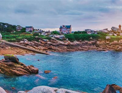 Ploumanach, proche du Village Perrosien, camping à Perros-Guirec.