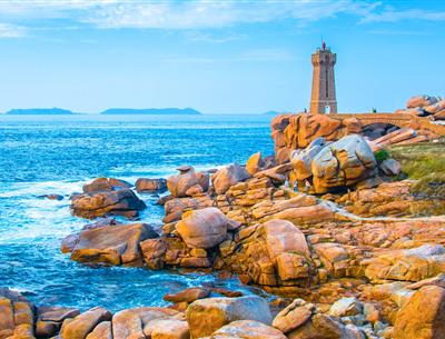 Ploumanach, proche du Village Perrosien, camping à Perros-Guirec.