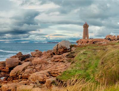 Ploumanach, proche du Village Perrosien, camping à Perros-Guirec.