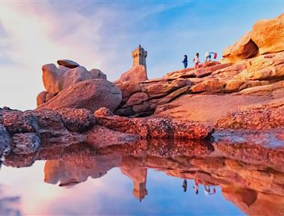 Ploumanach, proche du Village Perrosien, camping à Perros-Guirec.