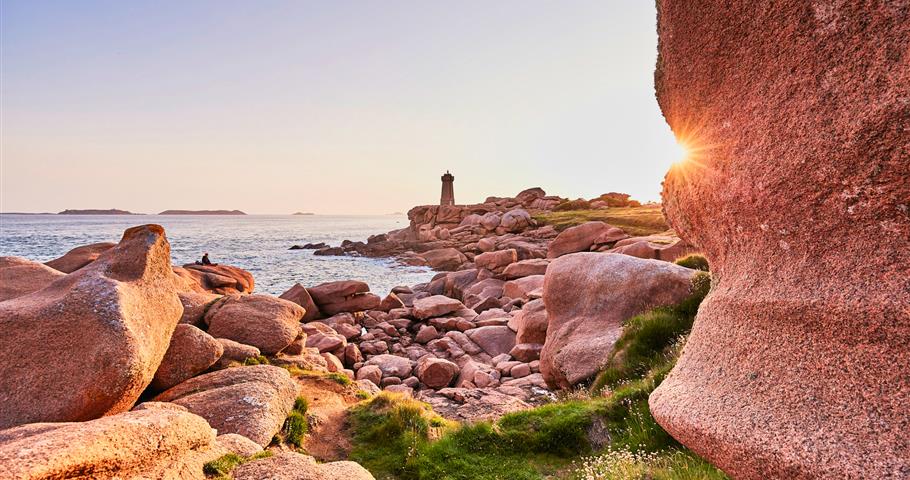 Ploumanach, proche du Village Perrosien, camping à Perros-Guirec.