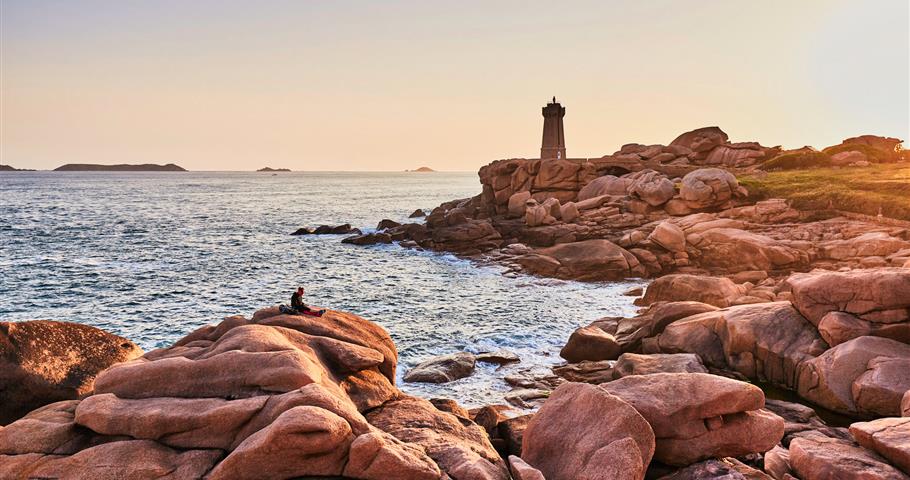 Ploumanach, proche du Village Perrosien, camping à Perros-Guirec.