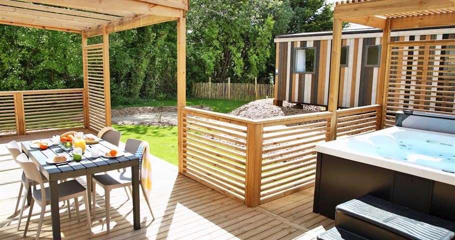 Cabane LUXE Perrosienne 3ch 6p à Perros Guirec  - Terrasse Jacuzzi