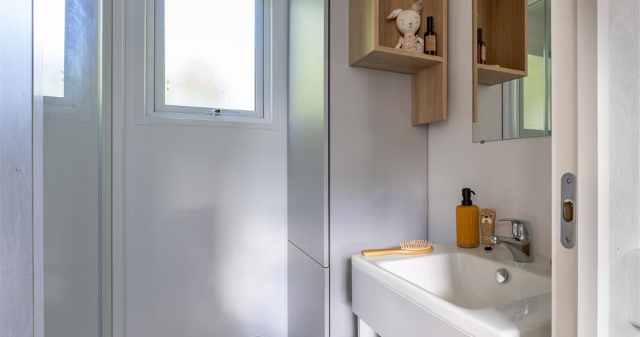Cabane Perrosienne Premium  2ch 4p à Perros Guirec - Salle de bain 