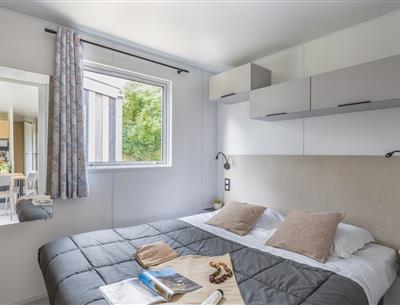 Cabane Perrosienne Premium  3ch 6p à Perros Guirec - chambre parents