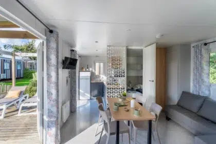 2-Bedroom Cabin 7 Village Perrosien Cabane 2ch 020