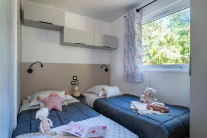 2-Bedroom Cabin 11 Village Perrosien Cabane 2ch 028