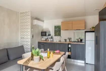 Premium 2-Bedroom Cabin 7 Village Perrosien Cabane Premium 2ch 018