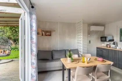 Premium 2-Bedroom Cabin 8 Village Perrosien Cabane Premium 2ch 019