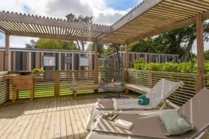 Premium-Hütte mit 3 Schlafzimmern 4 Village Perrosien Cabane Premium 3ch 011